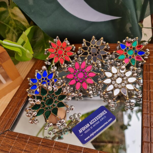 Antique flower oversized ring