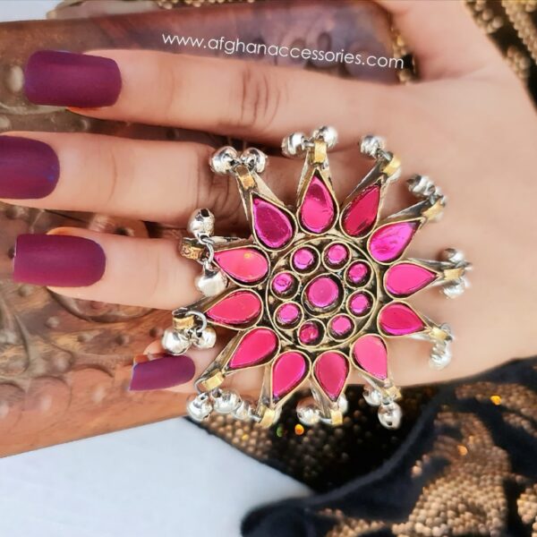 Antique flower oversized ring