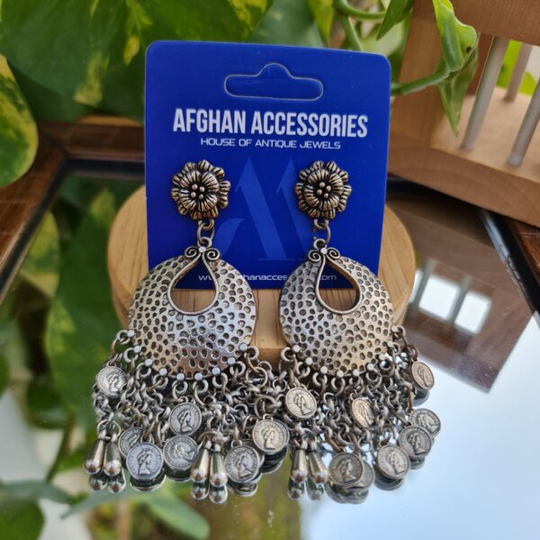 Antique oxidized carved earing