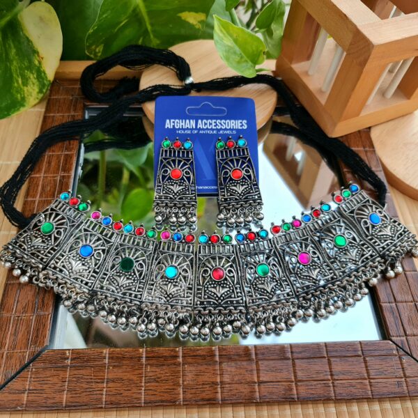 Antique oxidized chokar set