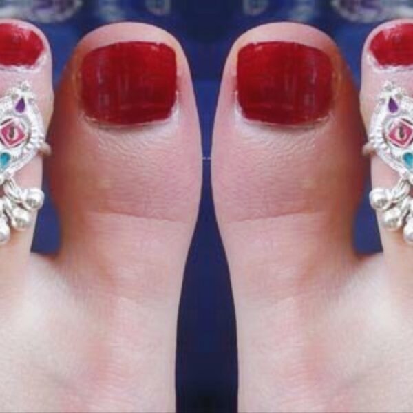 Rajhistani toe rings