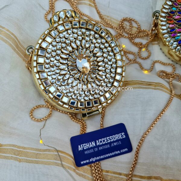 Kundan   Round clutch