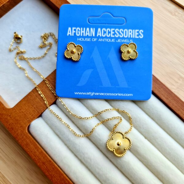 Premium high quality stainless steel pendant set