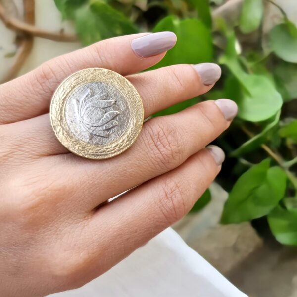 Vintage lotus earing with ring