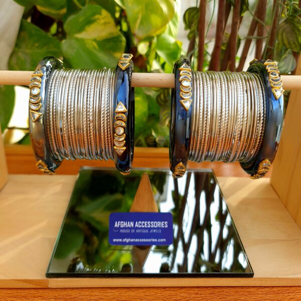 Marble khundan metalic bangles set