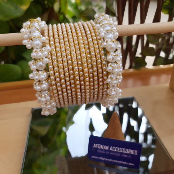 Pearl rhinestone bangel set